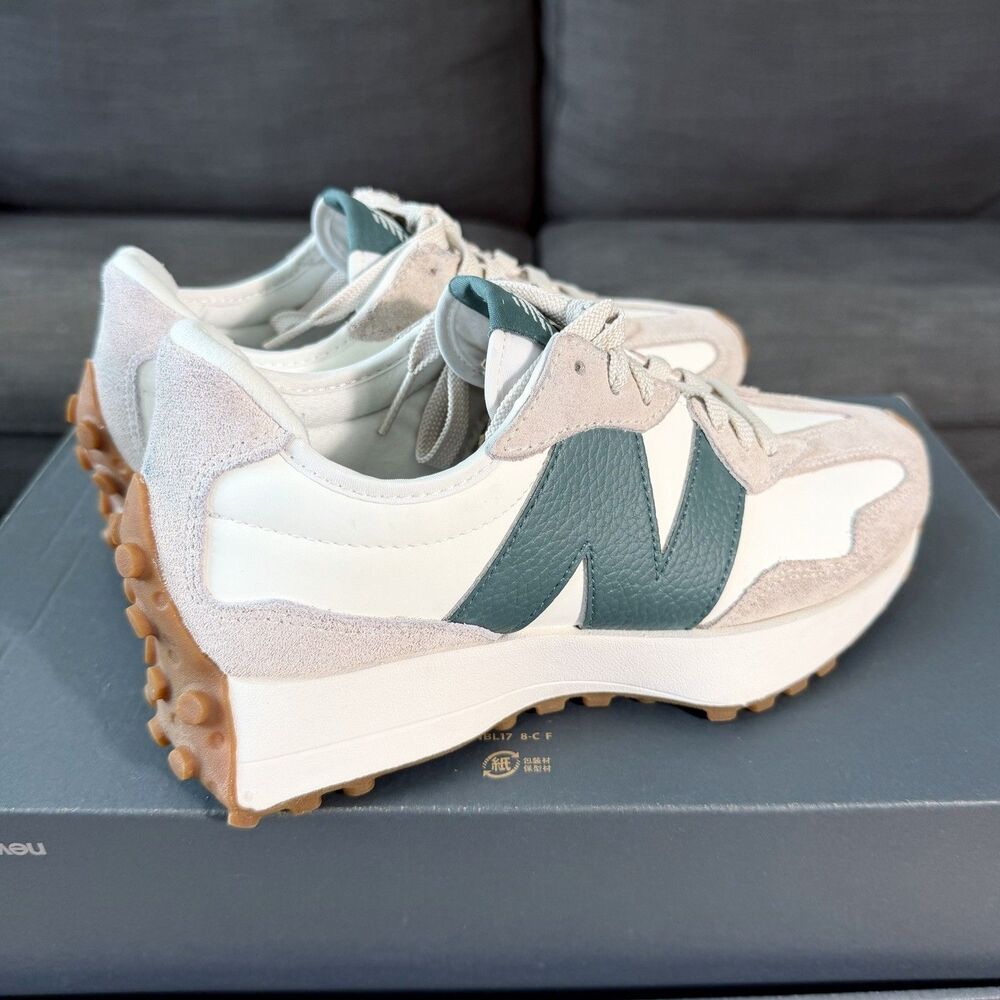 New Balance 327 Moonbeam New Spruce Gray Green Casual Sneakers Women's Size 7.5 - Picture 4 of 12